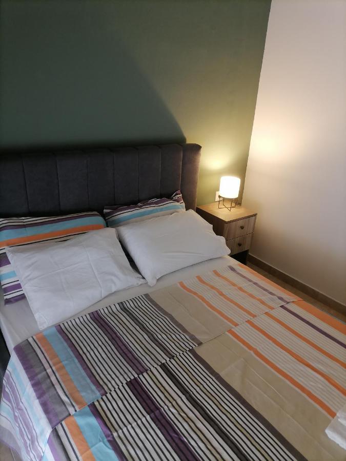 New-B Apartment 이라피트라 외부 사진